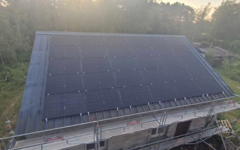 vue drone panneaux photovoltaiques atelier 41